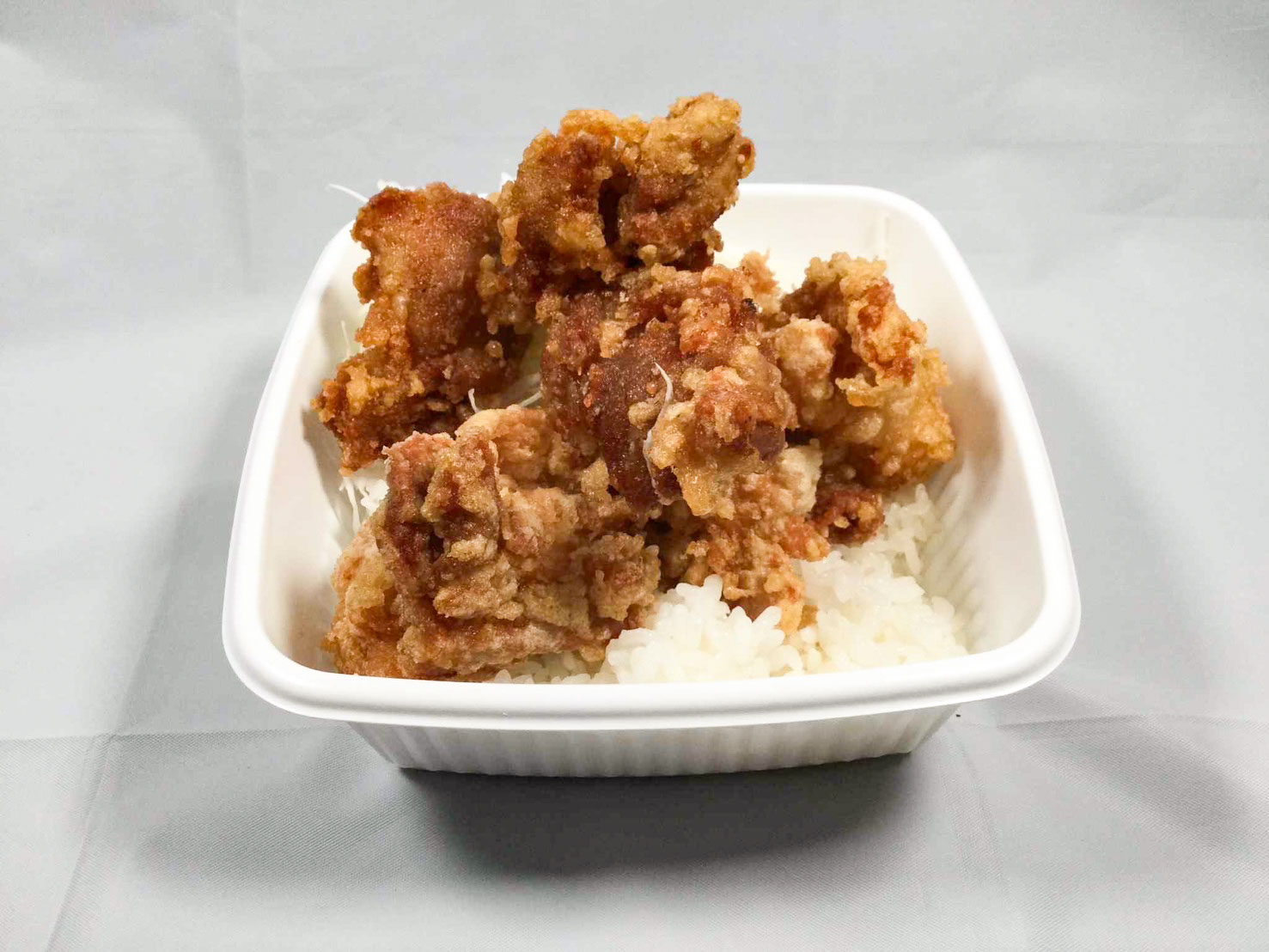 にんにく醤油唐揚げ丼 にんにく醤油唐揚げ丼|大江でお弁当のテイクアウト・デリバリーなら鶏王